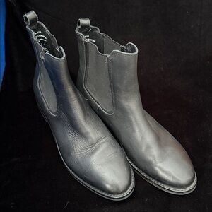 THURSDAY Duchess Leather Chelsea Boots